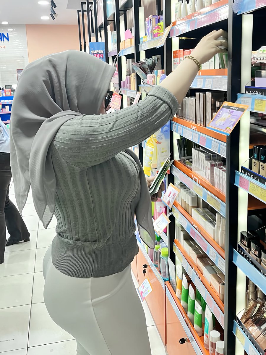 hijabidola's tweet photo. https://t.co/i9u75qQZrR