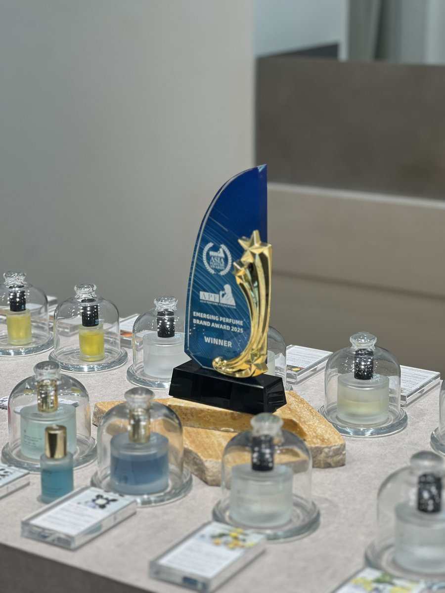 公式】Liberta Perfume(リベルタパフューム) (@LIBERTA_Perfume