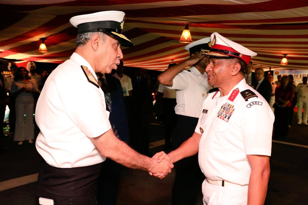 IN_HQSNC's tweet photo. VAdm Tarun Sobti #DCNS hosted an official reception onboard #INSSharda, at Male, Maldives🇲🇻 reaffirming the strong bonds of friendship between #India and #Maldives. 
The event  was graced by H.E. Mohamed Ameen the Minister of Transport and Civil Aviation, @ameen3d, as the Chief Guest.  Maj Gen Ibrahim Hilmy, @CDFofMNDF H.E. Ibrahim Latheef, NSA and other senior officials from Govt of Maldives & members of the diplomatic corps were also present.
The reception reinforced the shared values of trust & cooperation, and highlights the commitment of both nations towards regional peace & security.    🇮🇳 🤝🇲🇻
 @indiannavy
@SpokespersonMoD
@MEAIndia
@MoDmv