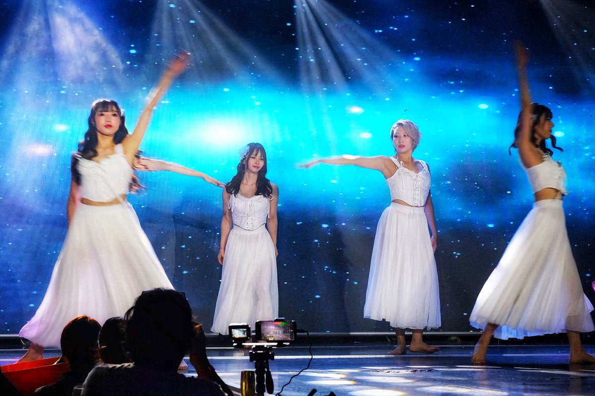 Here's a photo from a part of the show — シンクロニシティ.🧸🩵🎂📸🐒🌺