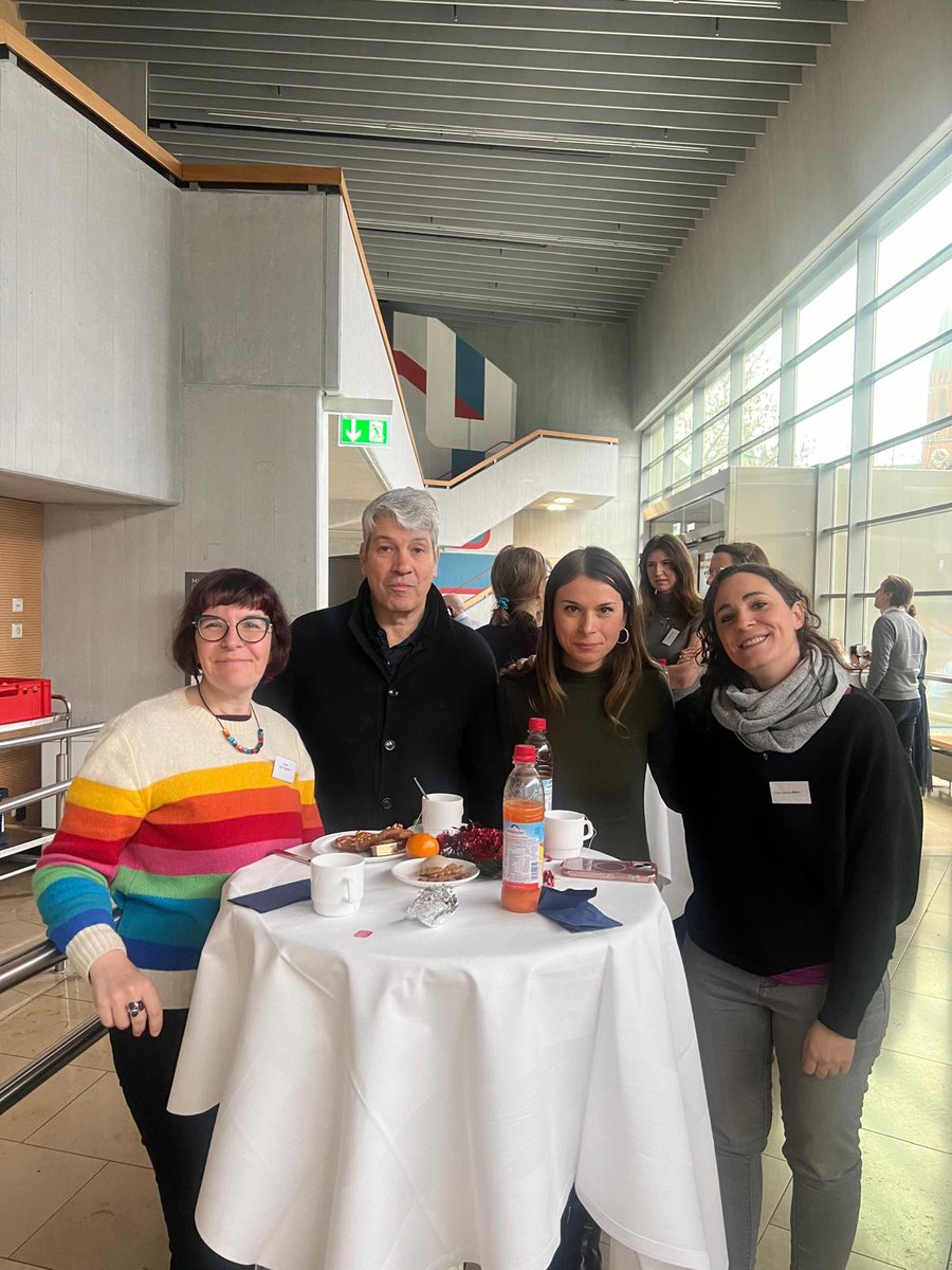 Por tercer año he asistido a la reunión del EURLSSG. Una oportunidad excelente de aprender e interaccionar con grandes expertos en SPI. Vuelvo con ideas para mejorar mi proyecto, buscando una nueva opción de tratamiento, deseando iniciarlo cuanto antes!!
<a href="/NeurologiaHRI/">NeurologiaClínicaMadrid</a>