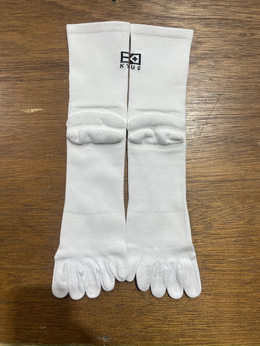 kyus_global's tweet photo. 🏀勝利を引き寄せる【#5本指バスケソックス】誕生！🚨

3ヶ月以上かけて開発した日本製🇯🇵の「履くギア」が、あなたのパフォーマンスを最大化！

✅バッシュの機能を最大限に活かす薄型設計
✅強力な足首＆カカトサポート
��コートを掴む5本指

https://t.co/vb6GEtqhtJは https://t.co/7QUaBnl89B