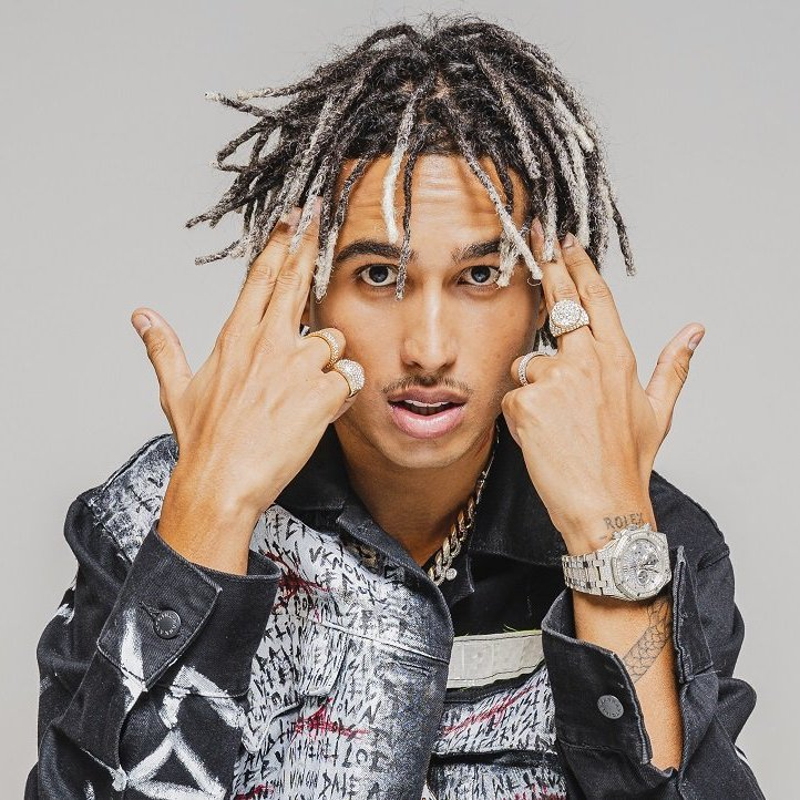 rapworldbr's tweet image. Depois de Ouvir "XTRANHO" gostaria de falar sobre.

Durante a campanha de Lançamento de Xtranho, Matue falou muito sobre "NPC" e por ironia, eu acho que NPC é a definição que mais se encaixa no Álbum.

Xtranho soa superficial, sem uma personalidade própria.

+