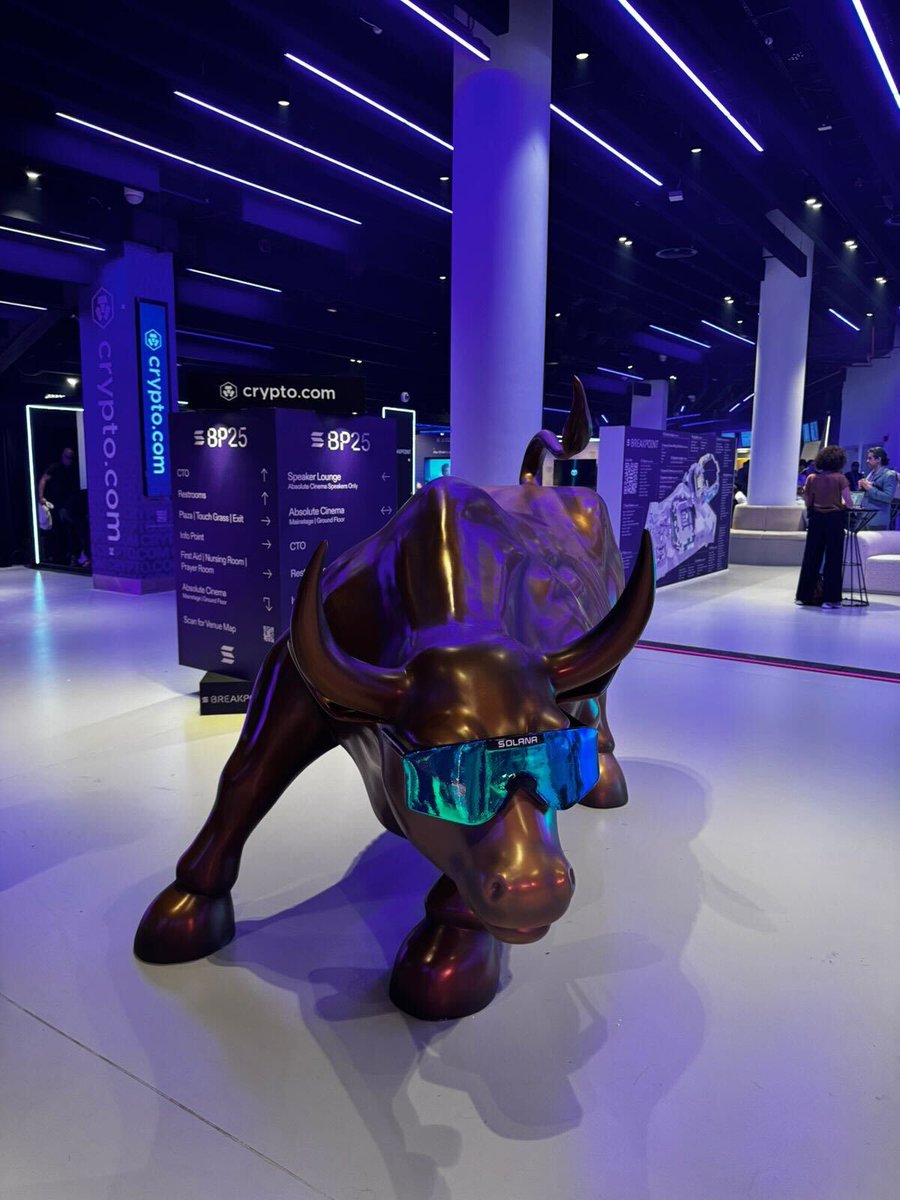 Breakpoint 2025 Recap for Roam

Wrapping up 2025 at <a href="/SolanaConf/">Solana Events</a> in Abu Dhabi was truly inspiring.

Three days filled with conversations with the <a href="/solana/">Solana</a> team, ecosystem builders, creators, and thousands of passionate users.

We’ve never left an event feeling this energized and