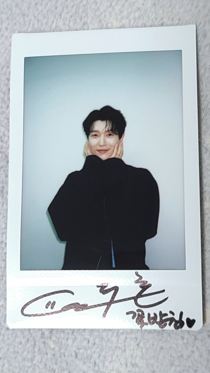 푸른여우별 tweet media