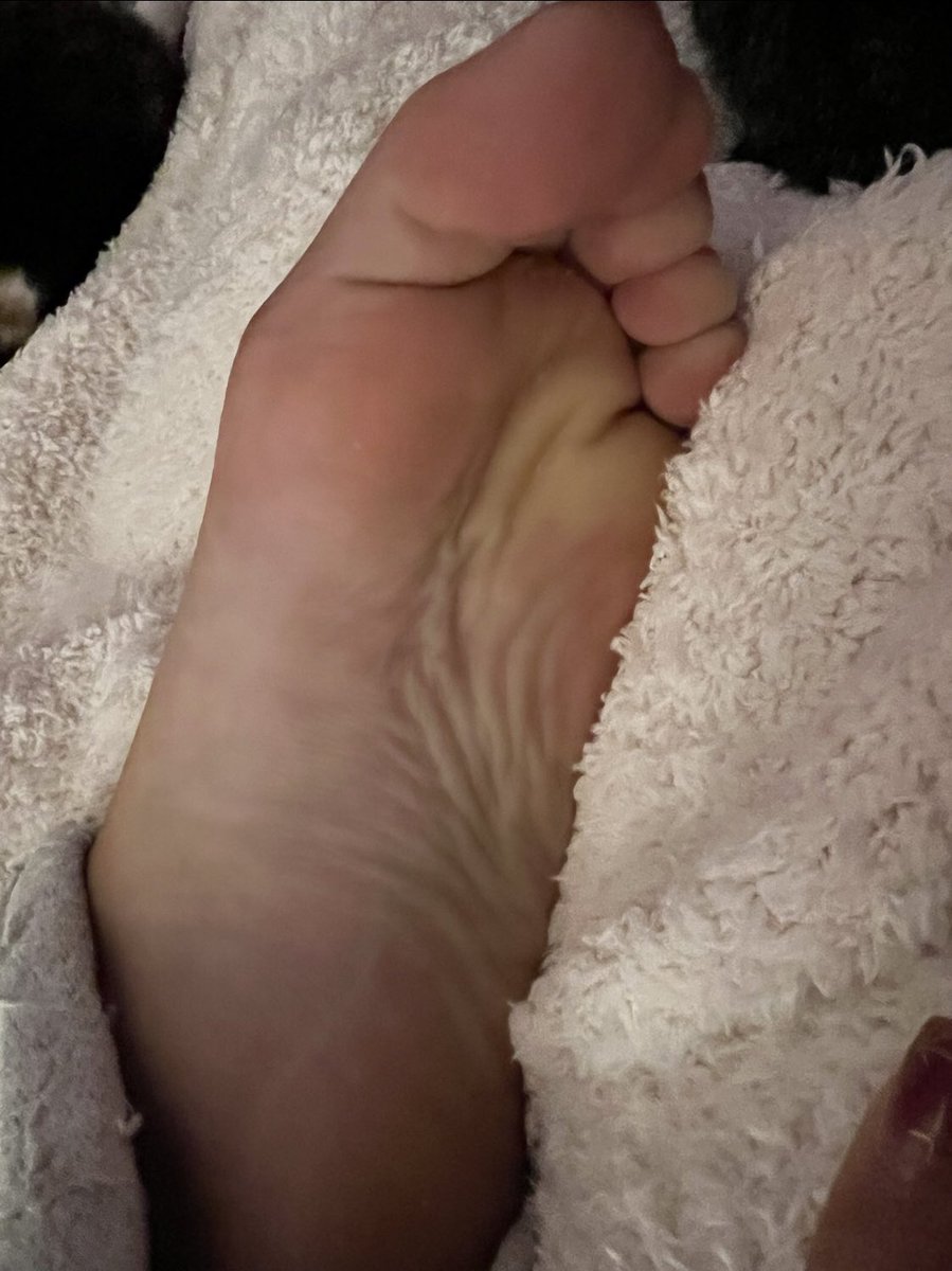 emmsgoddess's tweet image. Some of you freaks like this huh?