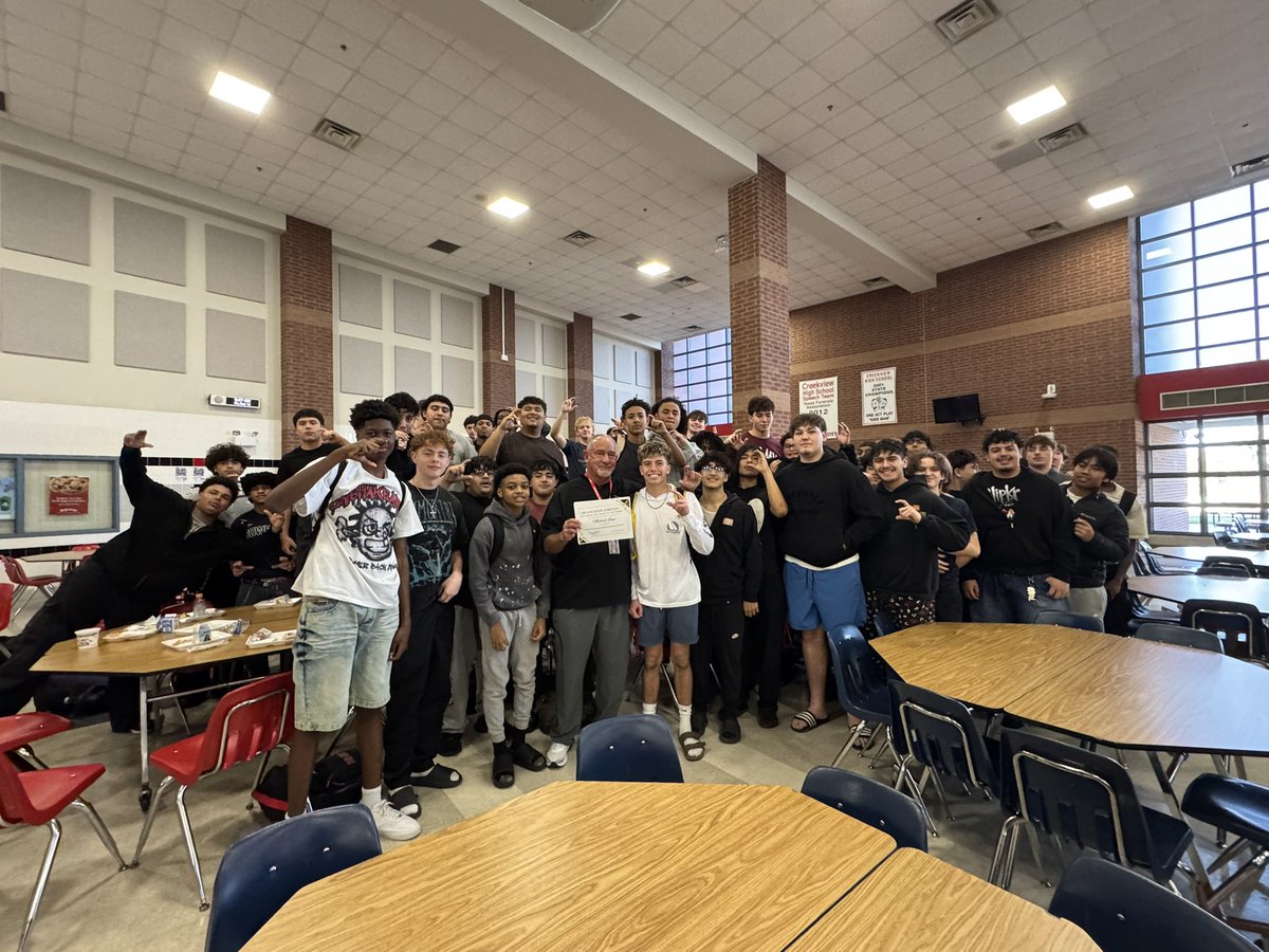 RamirezCoach's tweet photo. Congratulations to @CHS_MustangFB  
@coach_long1 

 Our @cfbisd Assistant Coach of the Month for November!  Brings the energy every day and a great example for our young coaches.   Coach Long embodies the true heart of coaching, always investing in the growth of every student https://t.co/j5aSyaRGhm