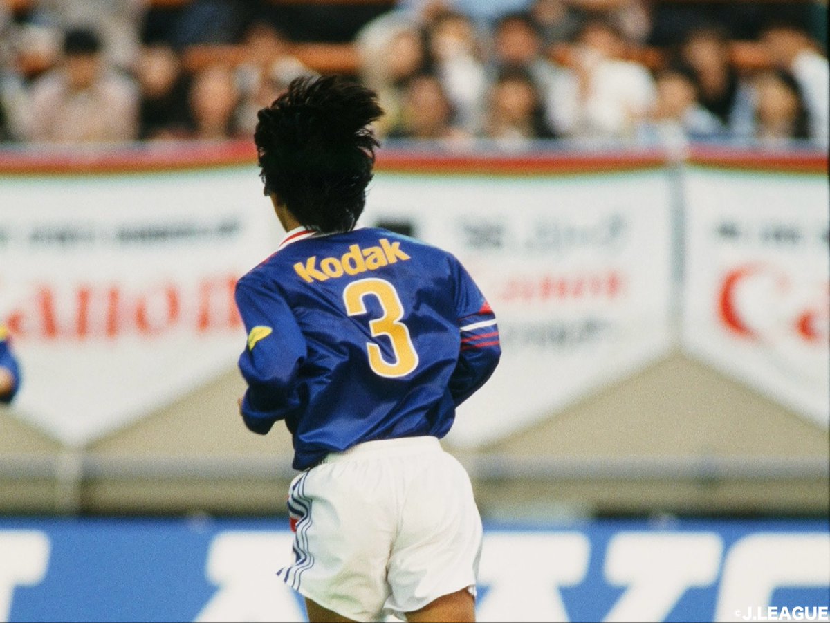 鈴木健仁 スポーティングダイレクターは、1992〜1998年まで横浜