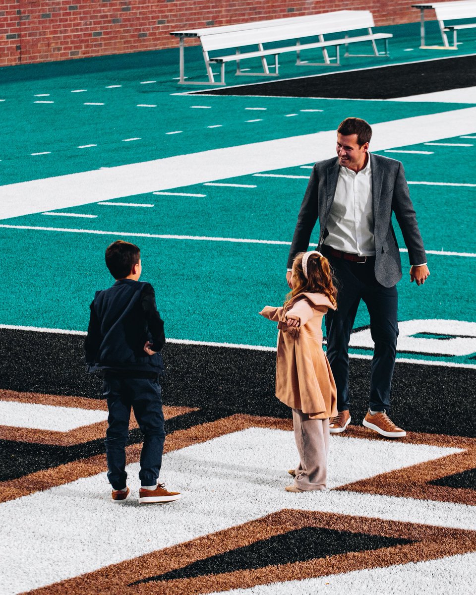 CoastalFootball's tweet photo. Not sure who is having the most fun so far https://t.co/gk6cn2jfTb