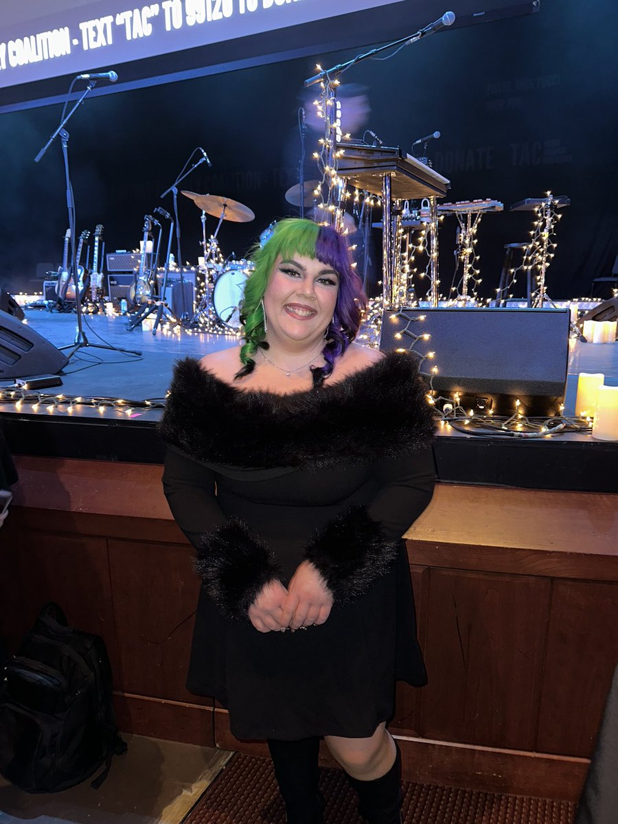 who up showing they talent? 🎄