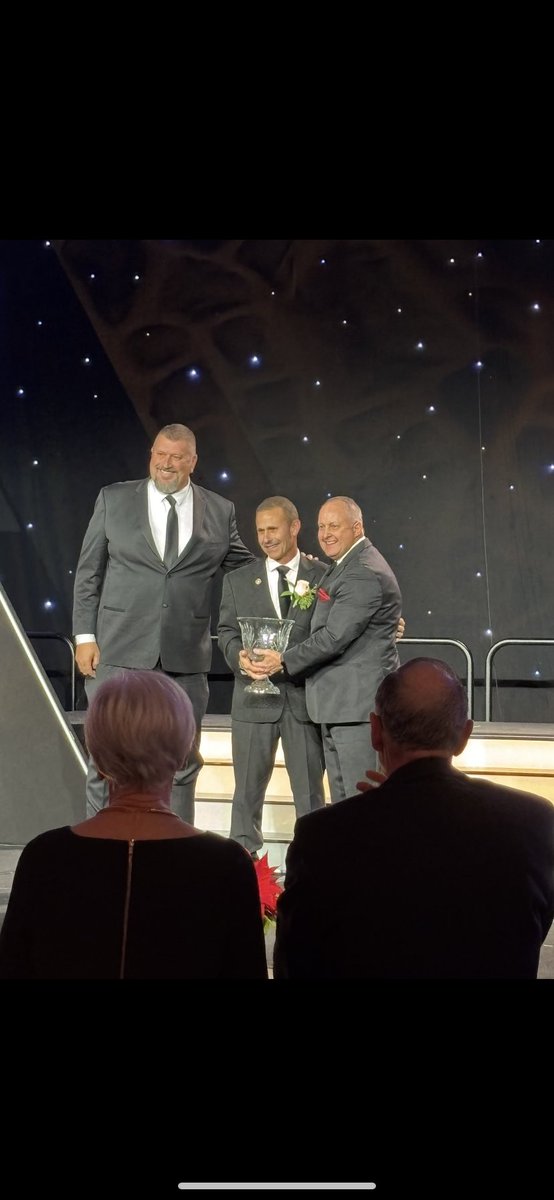 Coach Weeks⚾️🏈 tweet media