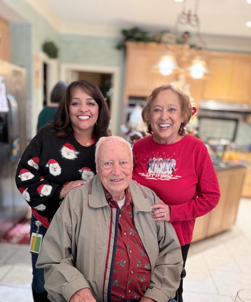 Today, Holmes past admin &amp; teachers gathered —not out of obligation, but out of love. They gave back to the Holmes community through gifts, food &amp; service, reminding us that true leadership never retire, they continue to uplift. Once a Husky, Always a Husky💚 <a href="/NISD/">Northside ISD</a> <a href="/NISDHolmes/">NISD Holmes</a>