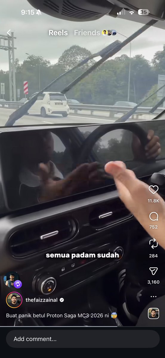 Masalah Proton Saga MC3 dah muncul dan bende bukan main2

- Skrin infotaiment blank bila connect Carplay
- Meter restart jadi blank
- Signal takleh pakai semasa memandu

Report masalah korg supaya Proton boleh selesaikan masalah ni