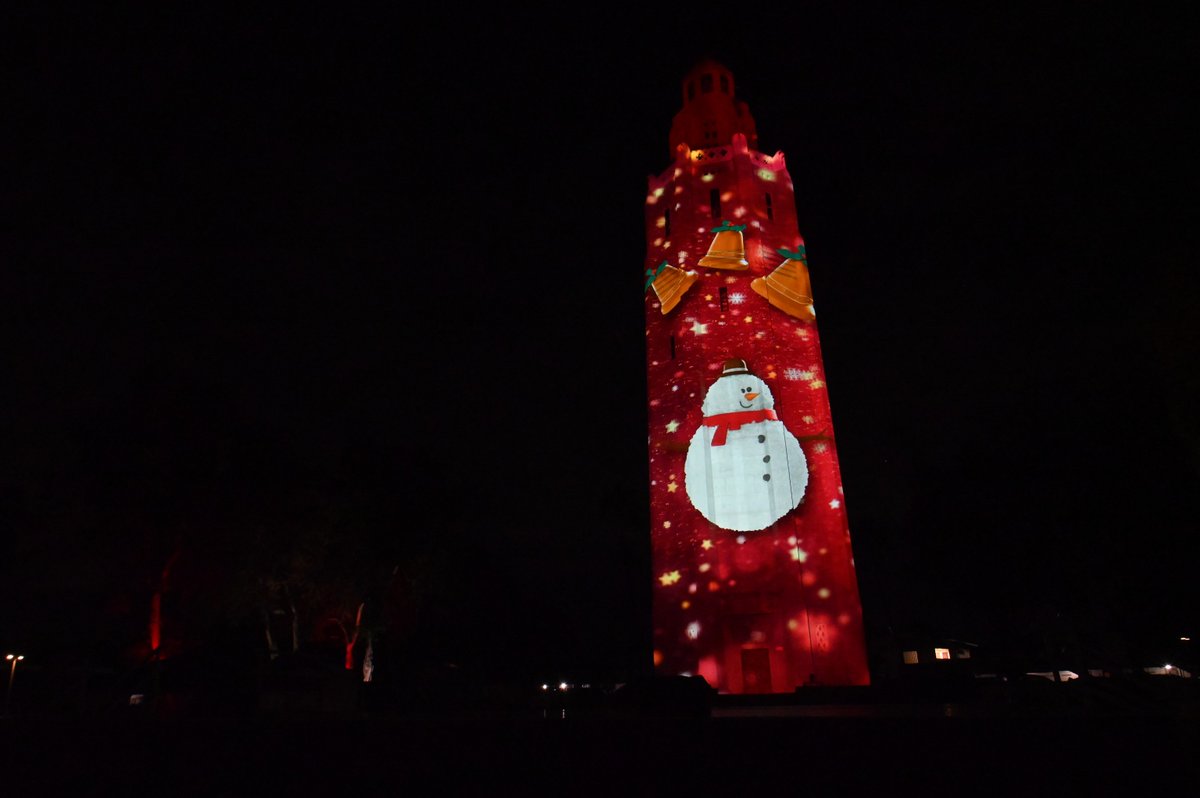 JointBasePHH's tweet photo. #GreatLifeHawaii MWR hosted the 🎄JBPHH 56th Annual Tower Lighting Celebration🎄at Freedom Tower on Hickam Field, 12 Dec. Mahalo to Great Life Hawaii MWR, sponsors and volunteers for making this event spectacular!! #jollygoodtime #happyholıdays #community 🎅⛄ https://t.co/OK9UjxWlz0