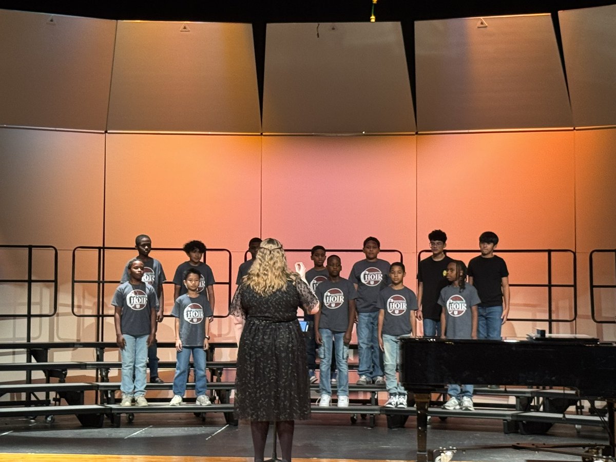 Watkins_CFISD's tweet photo. Watkins Middle School Choir Winter Concert was a hit! Our 6th grade girls and boys choirs shined on stage, and the beautiful duets brought the holiday spirit to life with classics like Last Christmas and Have Yourself A Merry Little Christmas. So proud of our talented students! @annlag12 @CrystalElolf @Rhoadsnottaken @pgilliam33