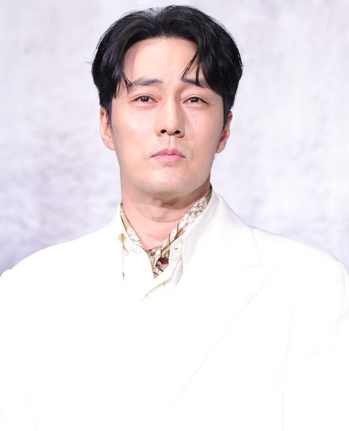 hallyuforums's tweet image. #SonNaEun officially confirmed to play the Female Lead in SBS upcoming drama 'Chief Kim' opposite #SoJiSub!!

#HallyuForums #KDrama #ChiefKim