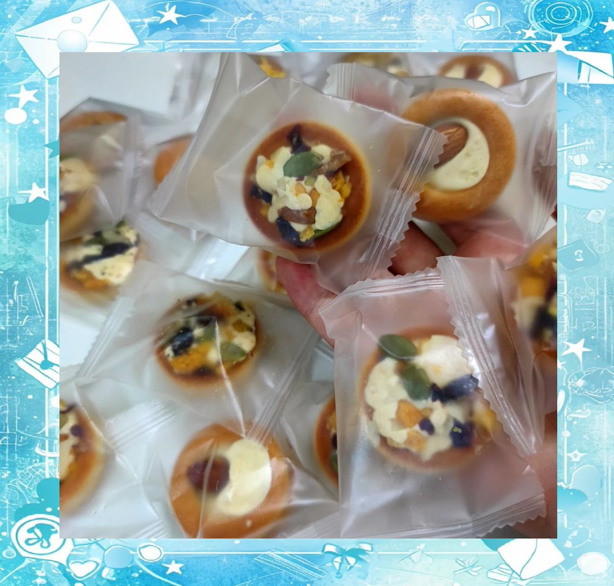 JustinLee6948's tweet photo. 一口酥脆一口甜！刚拆的芒果干+咸蛋黄饼干绝配，追剧摸鱼揣两包，办公室秒变快乐星球 有人组队抢我零��吗？ https://t.co/U3WTfmp9Rd
