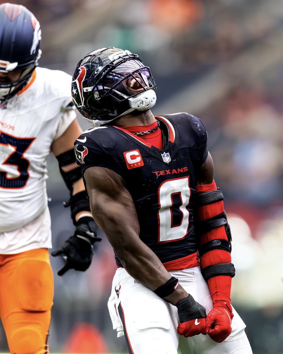 Drum roll 🥁… AGENT 0️⃣
#ProBowlVote + @A_train2_