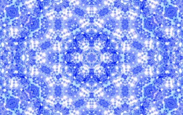 "When you view your world with an attitude of gratitude, you are training yourself to focus on the good in life." 
       -Paul J. Meyer  #world #focus #life #good