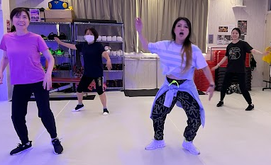 mikazumbajp's tweet photo. ダンス大好き！🥰👍
#mikazumbajp #zumba #zumbajp #zumbajpn #zumbajapan #zumbadance #zumbalesson #zumbatokyo #zumbazin #zumbamusicjp #fitnessmusicjp #latinmusicjapan #latino https://t.co/5nmJXloyAh