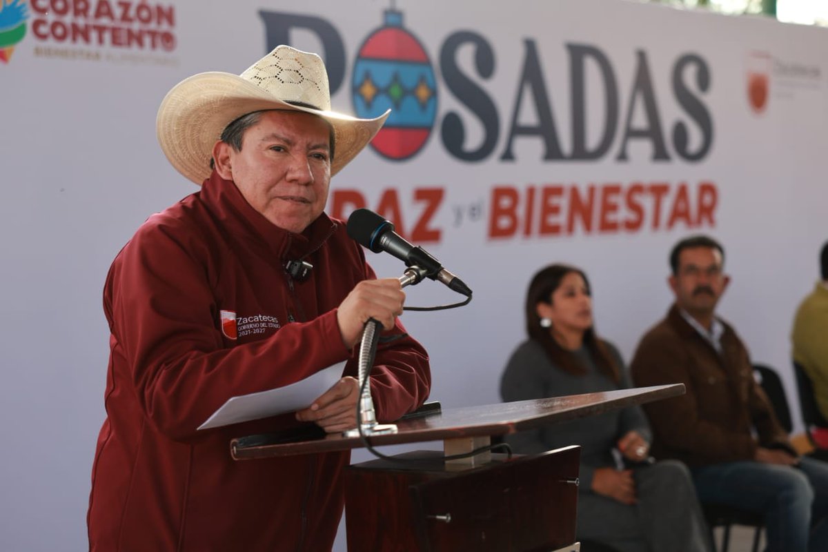 CCS_Zac's tweet image. Anuncia Gobernador @DavidMonrealA esquema 2X1 para pavimentación de calles en #Tepetongo. 
Ofrece poner dos pesos por cada uno que ponga el municipio para mejorar calles en la comunidad de Buenavista. 

#PazEsBienestar

zacatecas.gob.mx/anuncia-gobern…