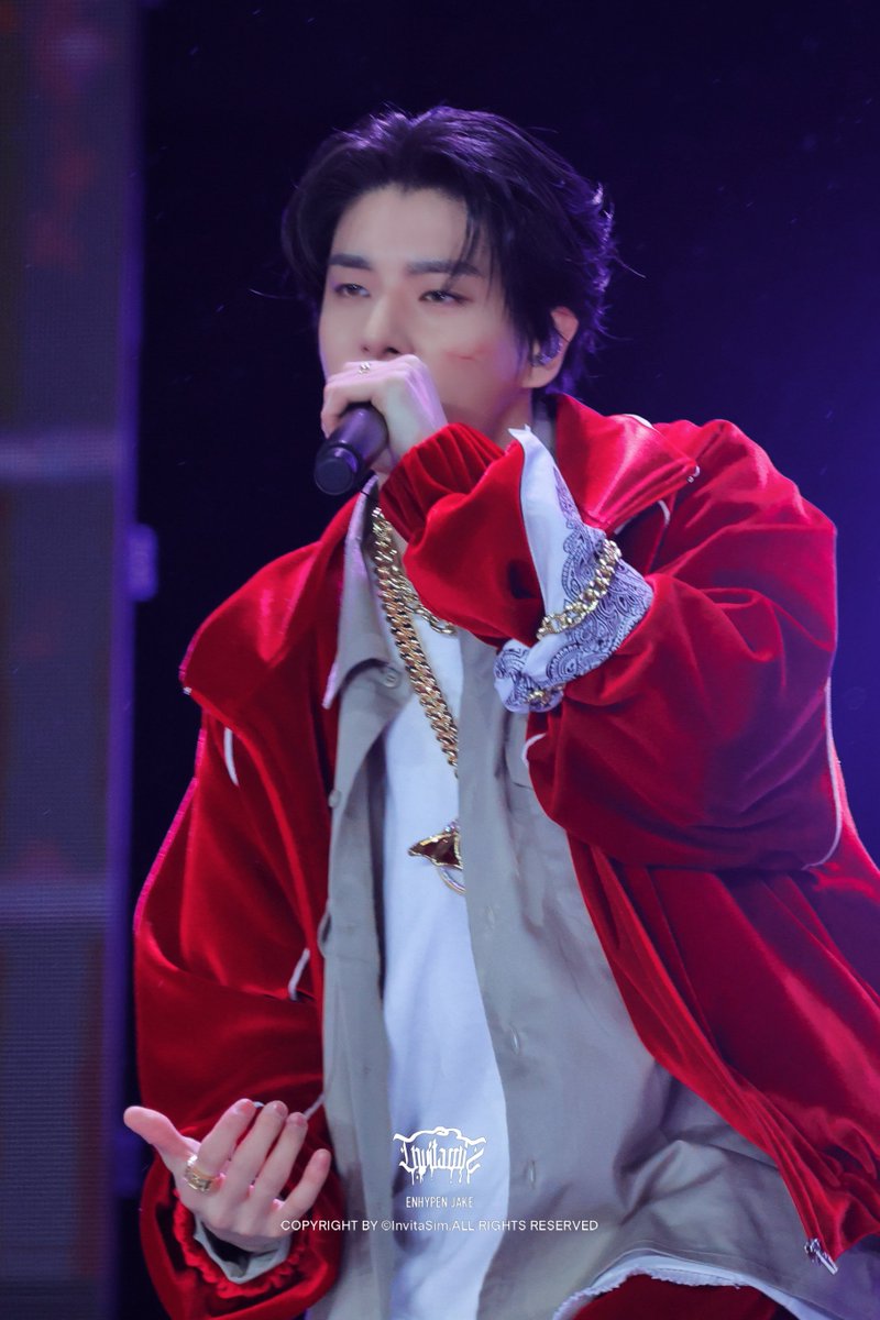 InvitaSim_Jake's tweet image. 251213 KBS
#JAKE #제이크 #심재윤
#ENHYPEN_JAKE
#엔하이픈 #ENHYPEN