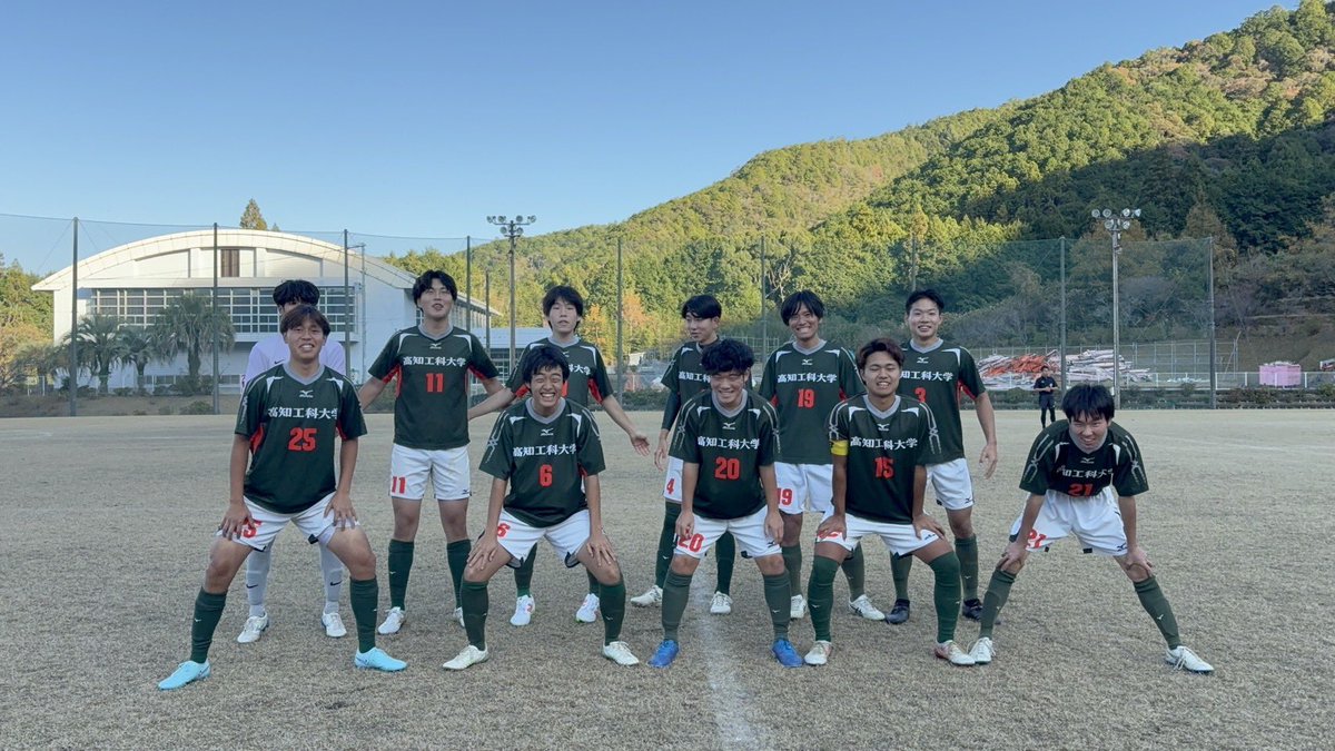 kut_fc's tweet photo. ⚽️試合報告⚽️

高知県リーグ1部
vs FC一宮　様
2025 / 12 / 07 （sun）12:00K.O.
香北青少年センター

スコア_ ４-０
得点者（アシスト）
15竹崎碧
15竹崎碧
25東悠翔（3出羽勇輝）
11古谷野（3出羽勇輝）

交代_
21面出将哉→18和崎令路

👑WIN
４-０で勝戦となりました
応援ありがとうございました🙇🏻 https://t.co/61giiUTJZ3