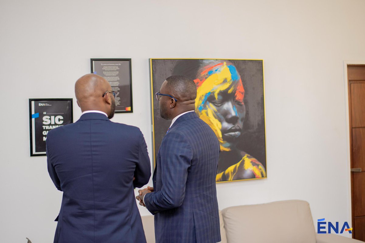 Au Chef de la Tribu des bâtisseurs inapplaudis <a href="/tombolamuke/">Tombola Muke</a> :

1/ Que le Très-Haut bénisse l’œuvre de vos mains. Mains meurtries par l’effort, mais initiées au secret de la persévérance, façonnées par le temps long et fidèles à l’épreuve du recommencement.

2/ En dressant en