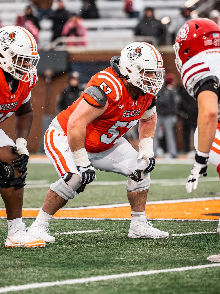 Mercer all-conference OL Tyler Murray is entering the transfer portal, <a href="/PeteNakos/">Pete Nakos</a> reports. 

The 6-foot-2, 295-pound OL has played over 1,400 snaps in two seasons. 

on3.com/transfer-porta…