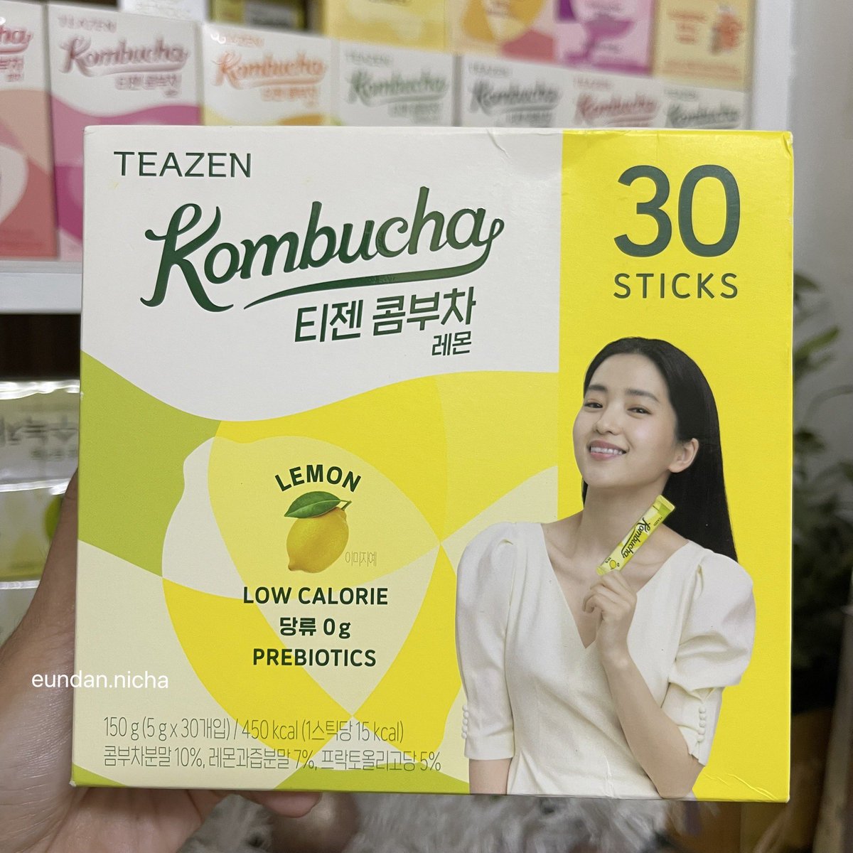 EundanNicha's tweet photo. Teazen kombucha 🍋✨
ชาหมักจองกุก รสเลม่อน 

ไม่มีน้ำตาล ขับถ่าย ประโยชน์จากจุลินทรีย์ Prebiotics
• 10 ซอง (กล่องเล็ก) 159.-
• 30 ซอง (กล่องใหญ่) 465.- ส่งฟรี ems

#ชาหมักจองกุก #ชาหมัก #คอมบูชา https://t.co/rcG2exTHrj