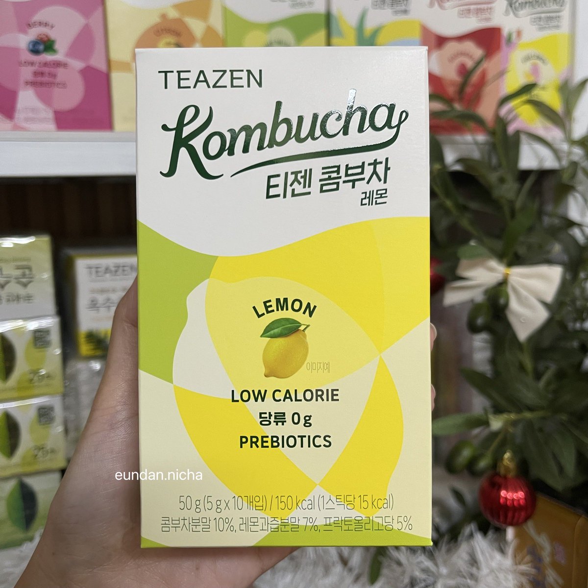 EundanNicha's tweet photo. Teazen kombucha 🍋✨
ชาหมักจองกุก รสเลม่อน 

ไม่มีน้ำตาล ขับถ่าย ประโยชน์จากจุลินทรีย์ Prebiotics
• 10 ซอง (กล่องเล็ก) 159.-
• 30 ซอง (กล่องใหญ่) 465.- ส่งฟรี ems

#ชาหมักจองกุก #ชาหมัก #คอมบูชา https://t.co/rcG2exTHrj