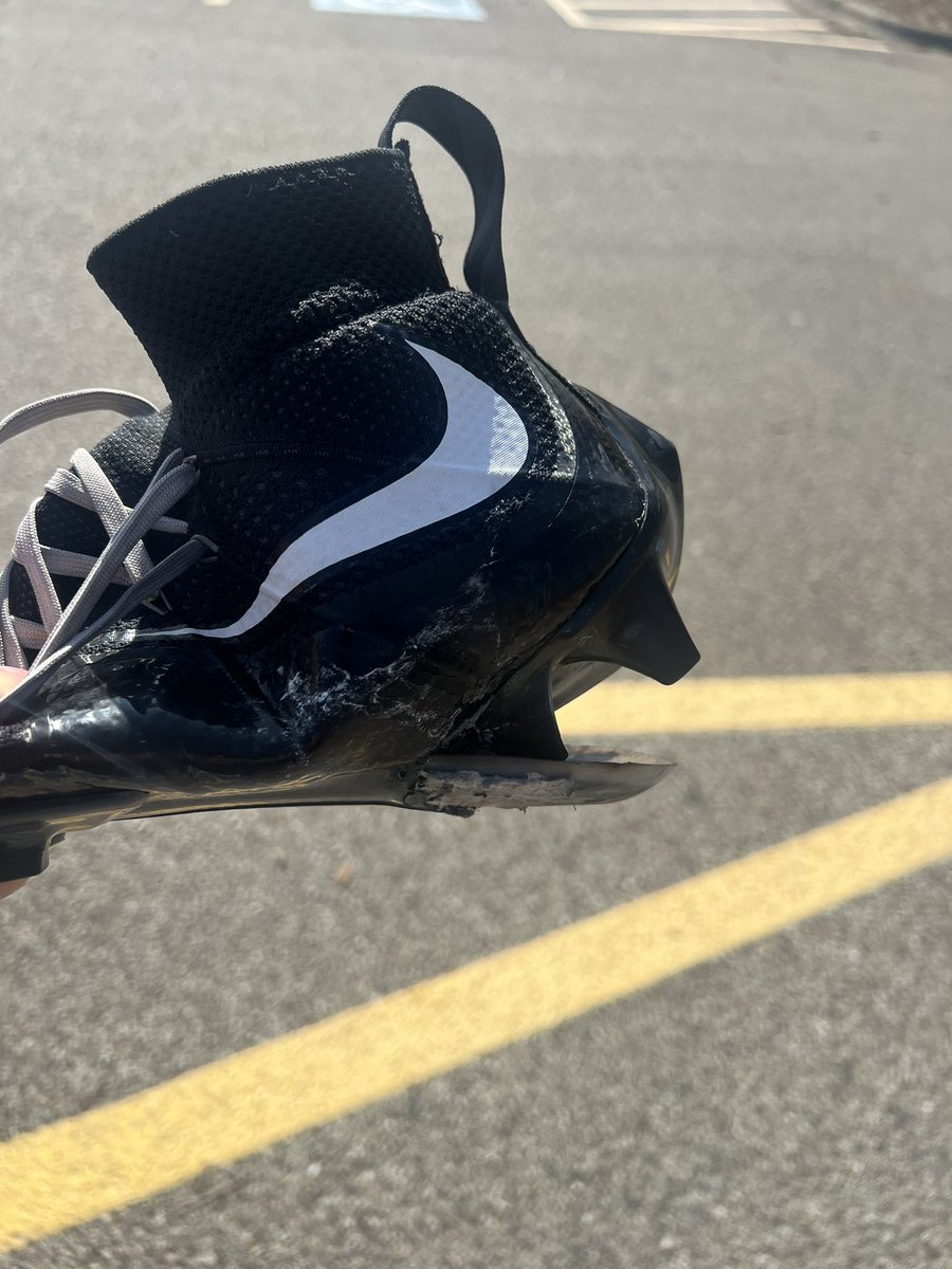 2nd pair <a href="/Nike/">Nike</a> <a href="/nikebasketball/">Nike Basketball</a> where the shoes fall apart. This is ridiculous for the amount they charge for shoes that are made cheap.