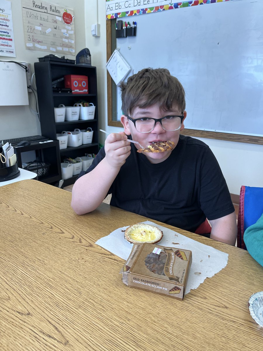 Mrs. Chapman tweet media