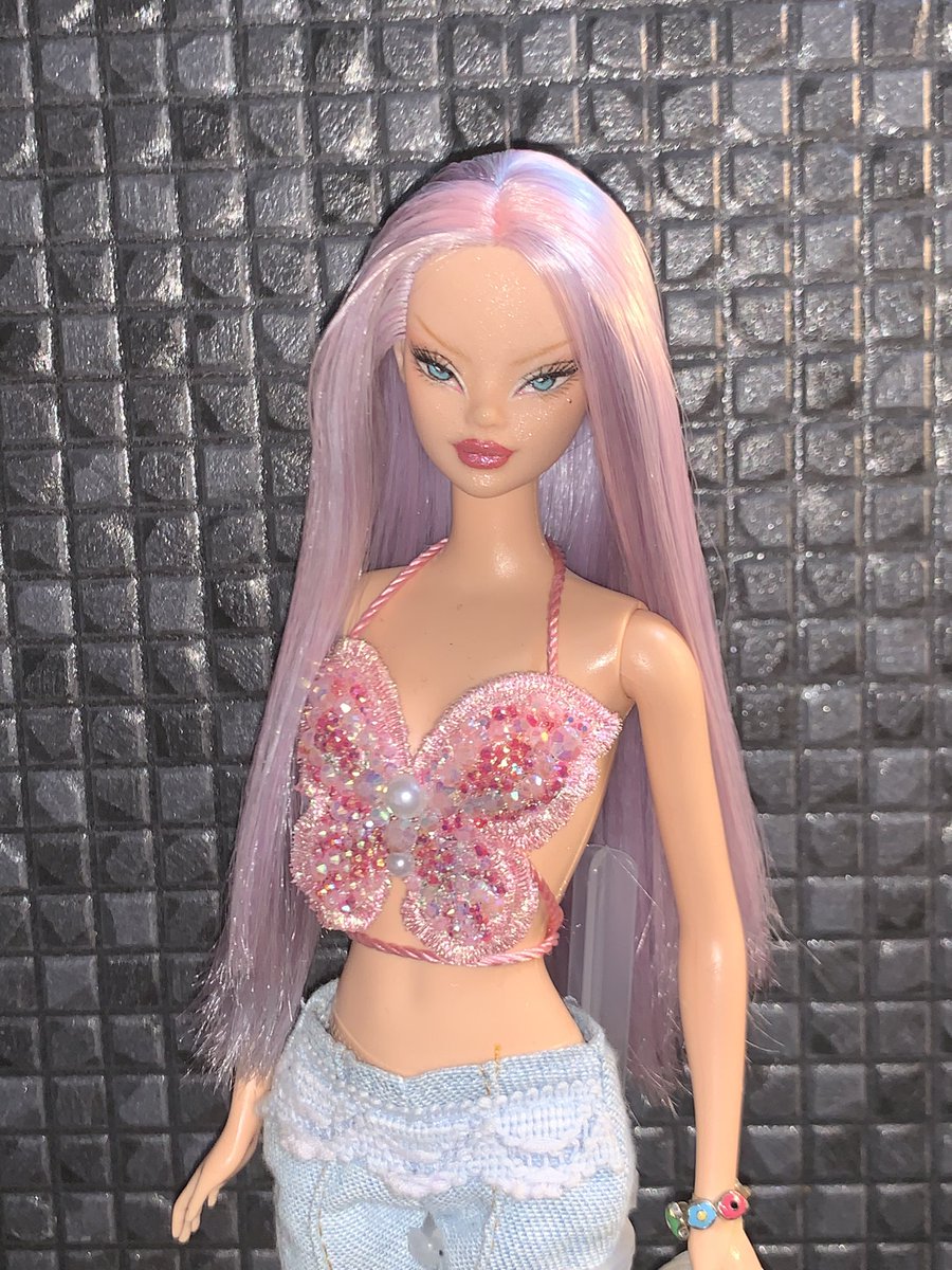 poliepropylene's tweet photo. This OOAK Odile 🎀 but I’m now selling her. https://t.co/z8KZpK6FMB