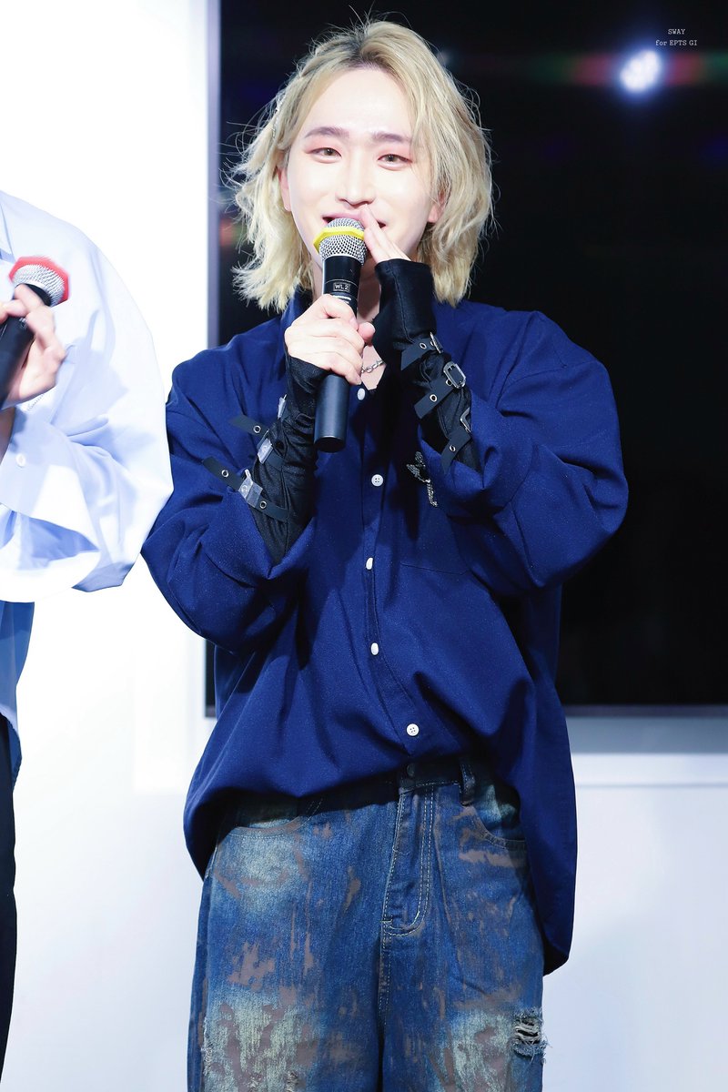 SWAY_GI's tweet image. （🌏）251215 1부 release event☆ミ

@EPTS_official 

 #EPTS #EPICTRAVELS #에픽트레버스 #GI #지아이 #ジアイ #김효기 #じあい #新宿マルイメン