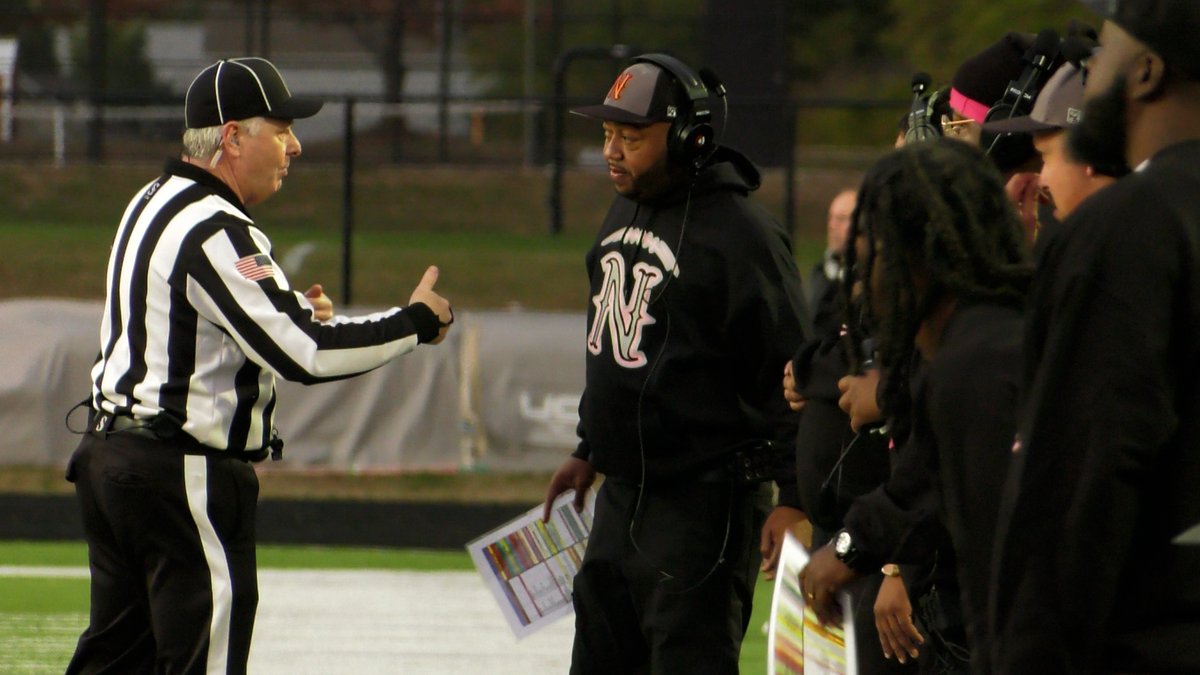 🏈Quentin Bowen is stepping down as <a href="/FwBruinsFB/">Northrop Bruins Football</a> head coach, <a href="/NorthropSports/">Northrop Athletics</a> athletic director Bob Shank confirms to Upon Further Review. First reported by <a href="/Blitz_OTH/">Blitz</a>. 

Bowen won 12 games in four seasons. Northrop's 8-3 mark this year being the best in 22 years and included the