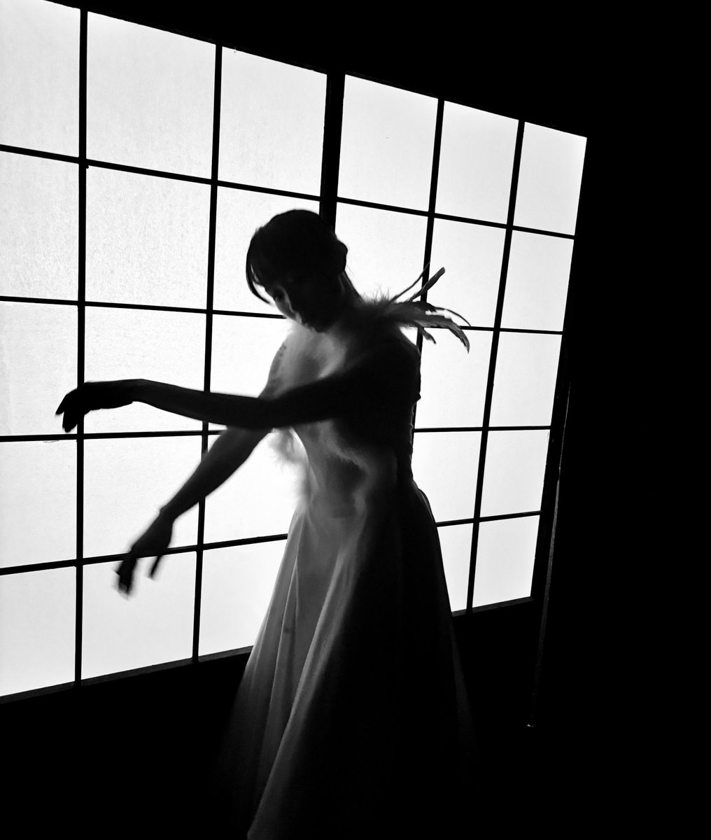 #Anemoiatokyo 

早いもので今年最後の出演です🥹
残り少ない出演なので
一回一回噛み締めて。大切に生きます！

東京駅某所ヒミツの駅
かくりよにてお待ちしております😌