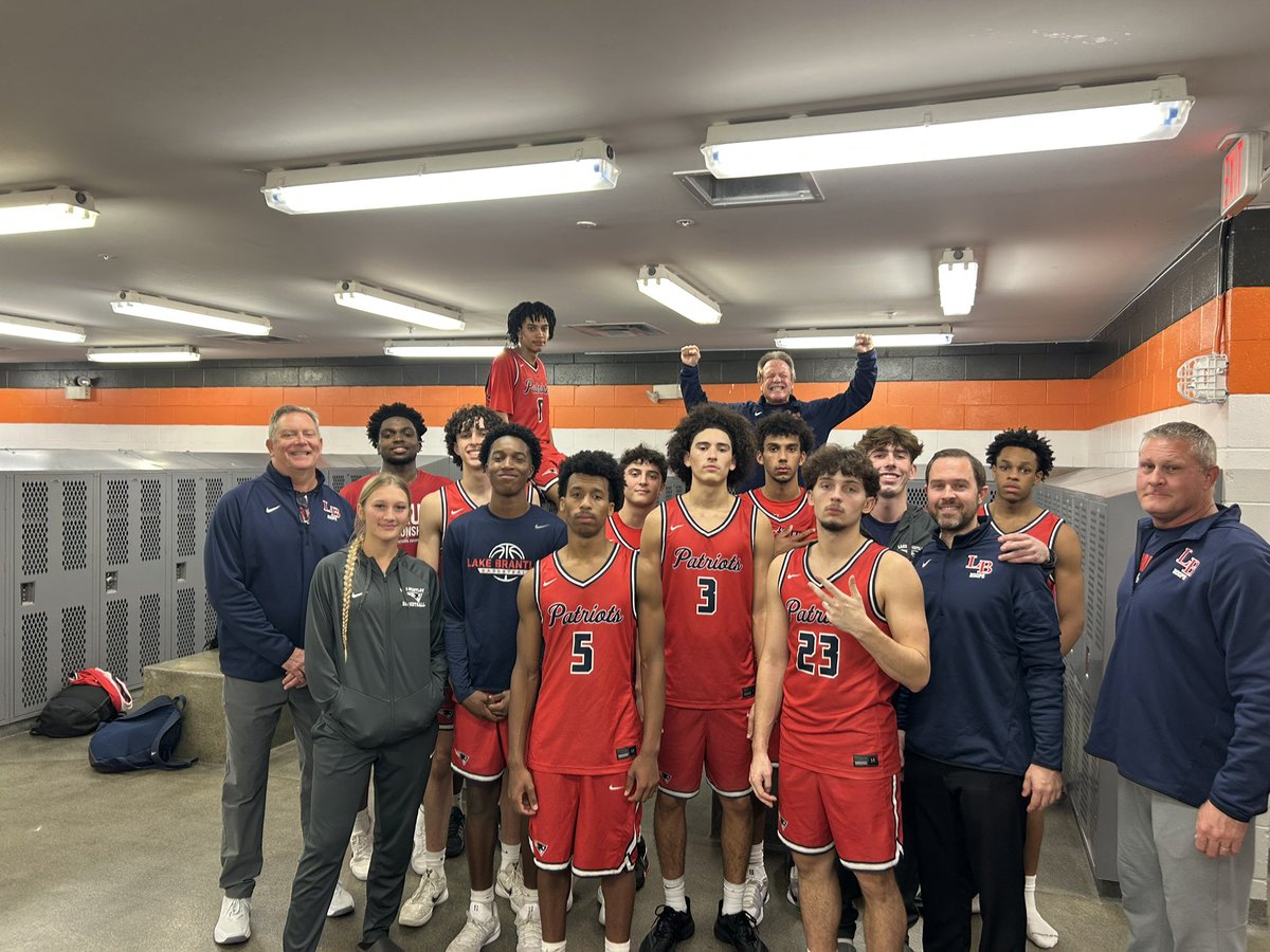 Coach Cuff tweet media