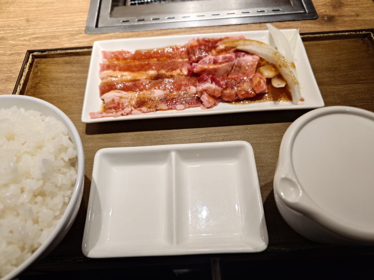 職がら全員集まるのは無理やから１人忘年会…この後、呼び出されてアルコール頼まなくて正解であったw