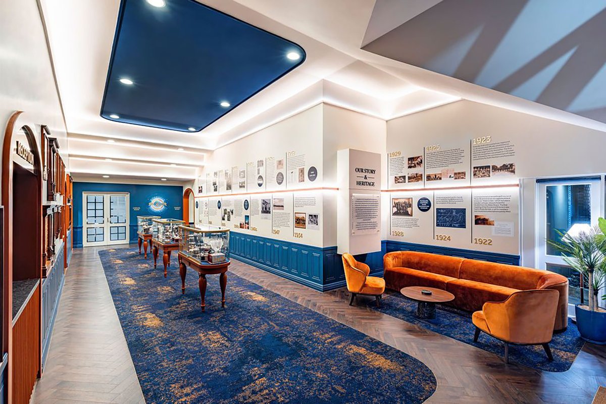 We are thrilled to have supplied the furniture for the Roseville Golf Club upgrade, including bespoke stitched banquette seating, chairs and more.

Designed by the team at <a href="/cooop/">Cooop</a>.co , the project forms part of the club’s recent recognition as Metropolitan Club of the Year.