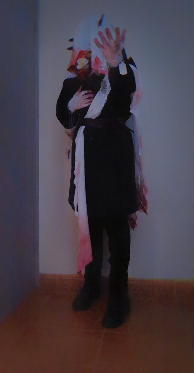 lucicocococo's tweet photo. #Reverse1999 #charon 
Took me like 10 years but I final finished making the cosplay https://t.co/ZBfLRo7G2x