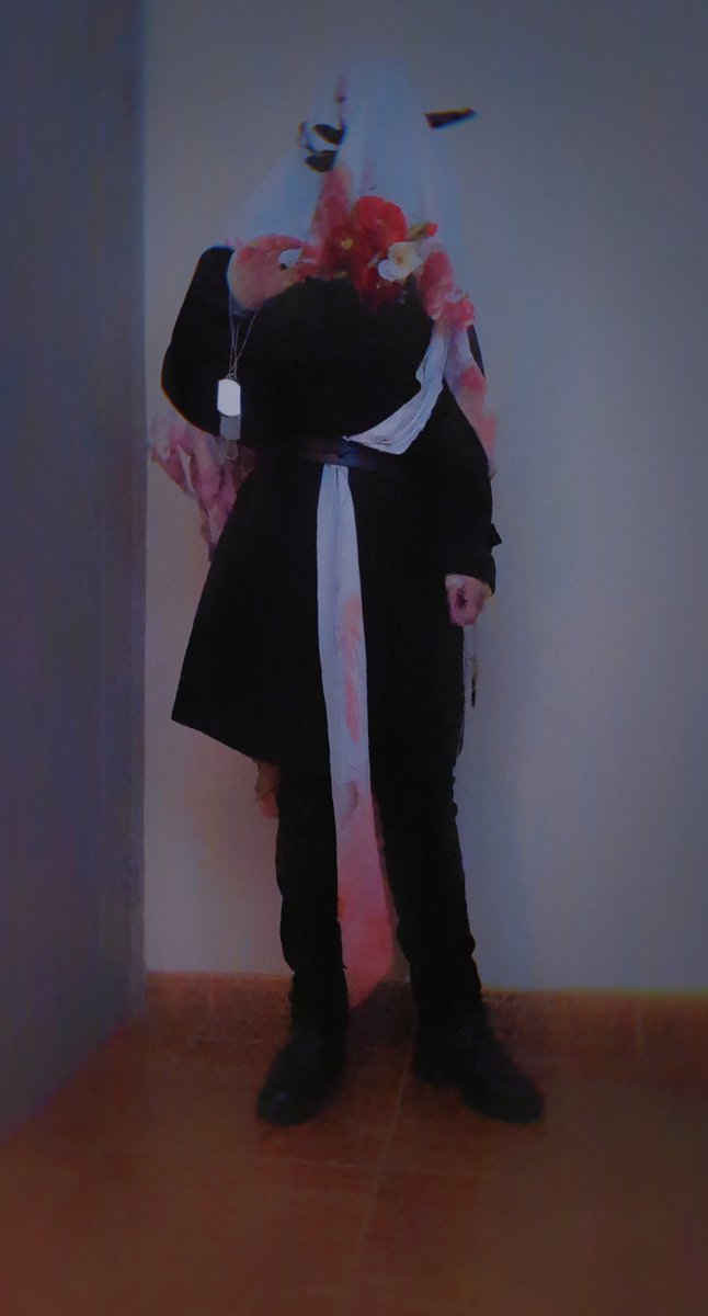 lucicocococo's tweet photo. #Reverse1999 #charon 
Took me like 10 years but I final finished making the cosplay https://t.co/ZBfLRo7G2x