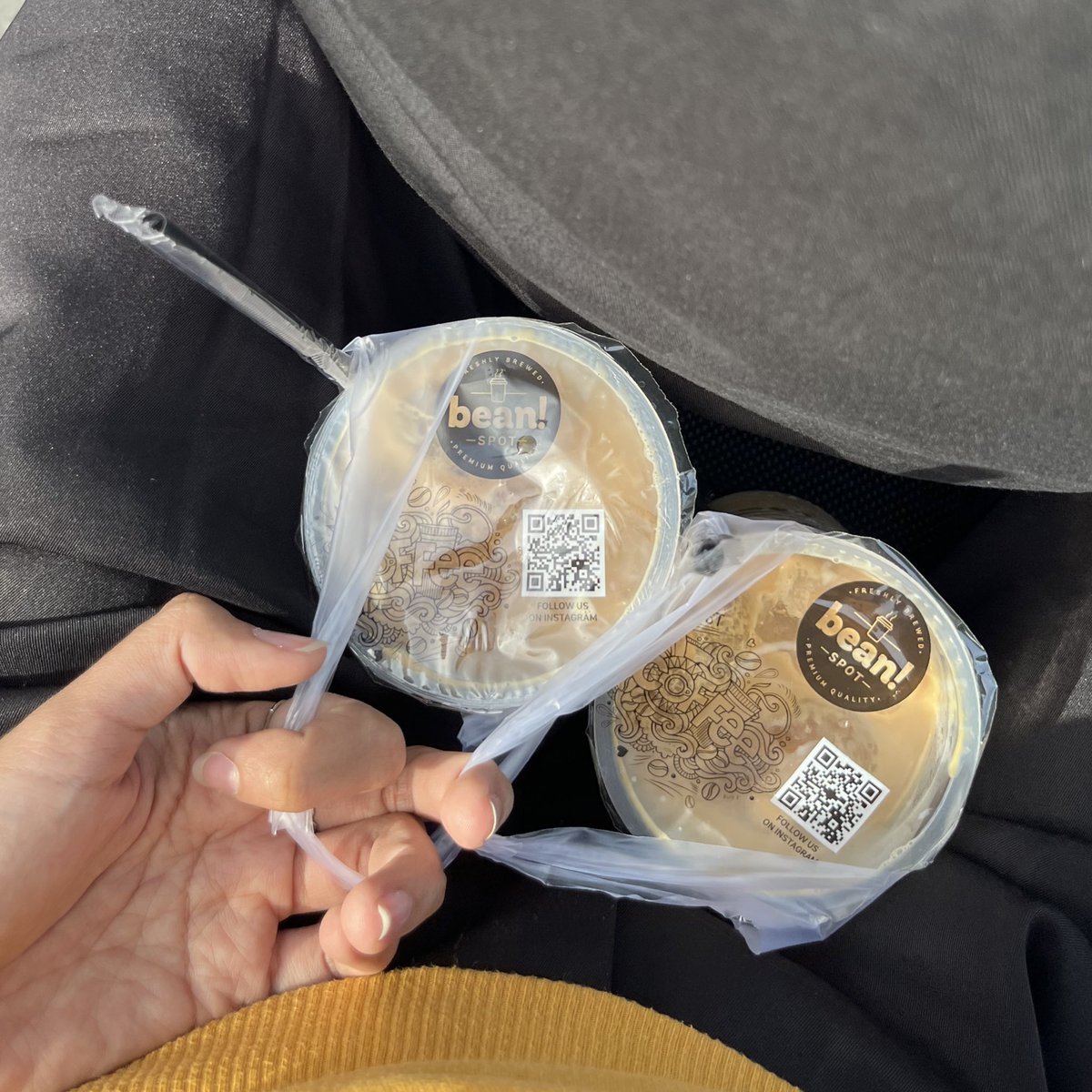 rchiveann's tweet photo. menjemput kopi https://t.co/X9OJ7qC7QG