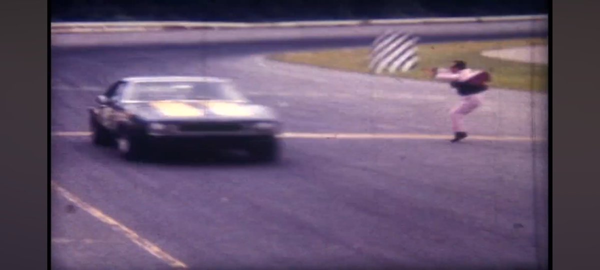 matra7374's tweet photo. @Team_Penske 1967 Marlboro TransAm https://t.co/XU3iWmOjdf