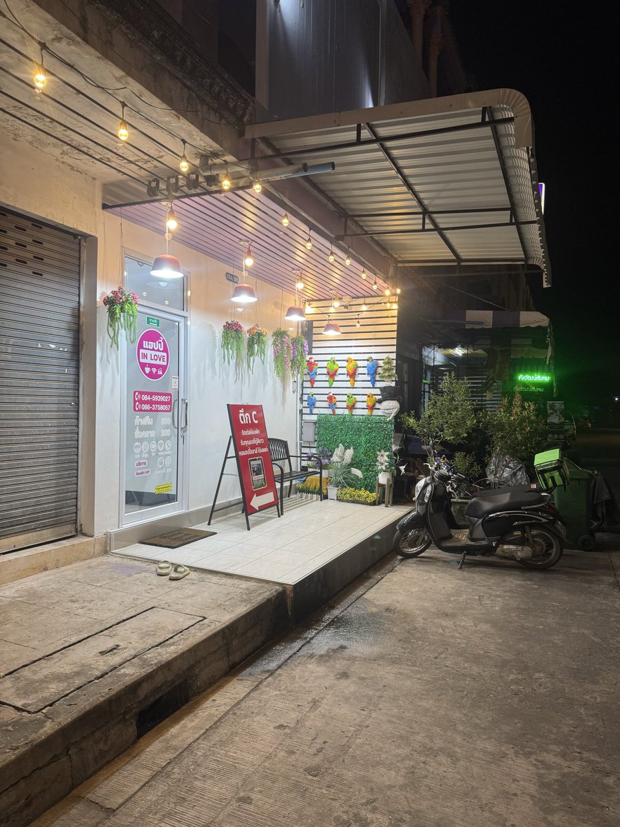 ขนส่งเก่าห้องว่างนะคะนัดแซ่บได้นะ อยากนัดทักมาค่ะ