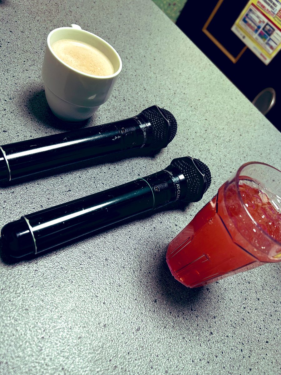 幼なじみとカラオケ来た🎤🎶