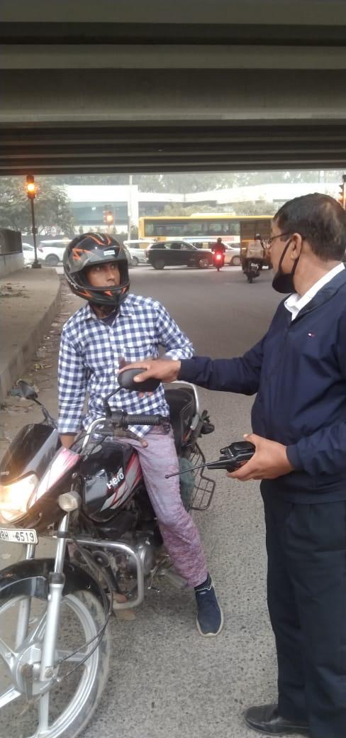 In view of public safety and to ensure the smooth flow of traffic, an intensive drive against wrong side driving has been conducted in New Delhi Range. During the drive, total 1122 challans were issued and 24vehicles were also seized.