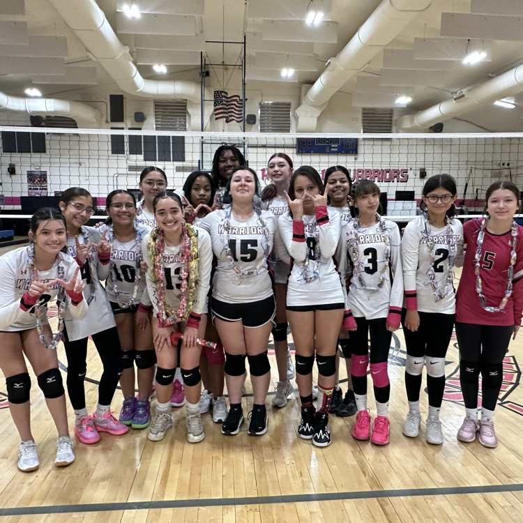 YWAWarriors's tweet photo. Congrats to our MS Volleyball Program on an incredible season! 🏐💪 Our 8th grade team finished UNDEFEATED. What an amazing accomplishment! Huge shoutout to our coaches for preparing our students for success-on &amp; off the court
@ywasteamprep
@youngwomenssteamacademy
@weAREWarriors https://t.co/vEcWCRjK4e
