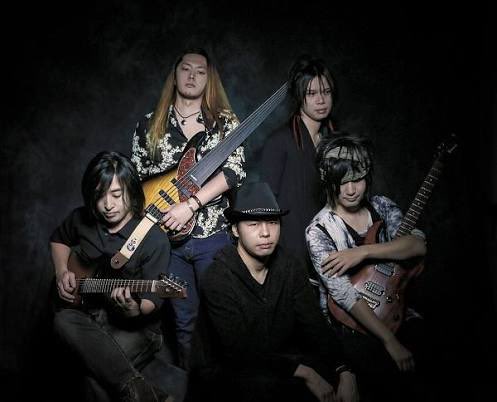 buzz_kunst's tweet photo. #NowPlaying 【No. 684】
Knights of Round - The Lone Soldier
The New Single "The Lone Soldier" was pre-released on December 10, 2025
#HeavyMetal
#HardRock
#メロスピ
#KnightsOfRound
https://t.co/AACrwnPkiN @YouTube https://t.co/Kw9Xj200QR