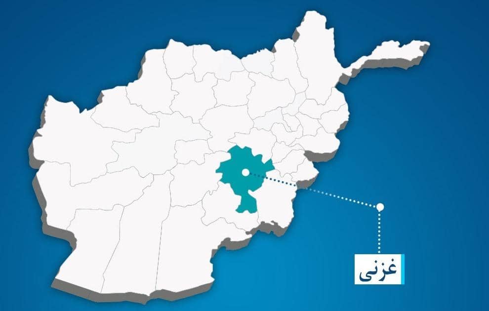 د امربالمعروف، نهې عن‌المنکر او شکایتونو اورېدلو وزارت ویاند مولوي سیف‌الاسلام خیبر وایي چې محتسبینو د غزني ولایت په مالستان ولسوالۍ کې دوه مېرمنې له جبري نکاح ژغورلي دي. 

د ښاغلي خیبر په وینا، د دې مېرمنو کورنیو غوښتل، چې له خوښې پرته دوی په جبري توګه بل چاته په نکاح کړي.